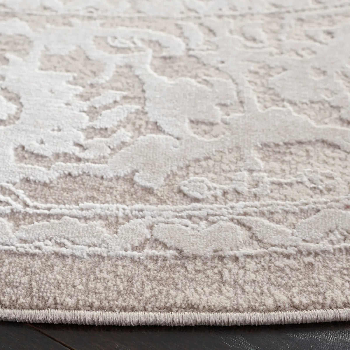 Safavieh Reflection 10'-0" x 10'-0" Rug in Beige / Cream