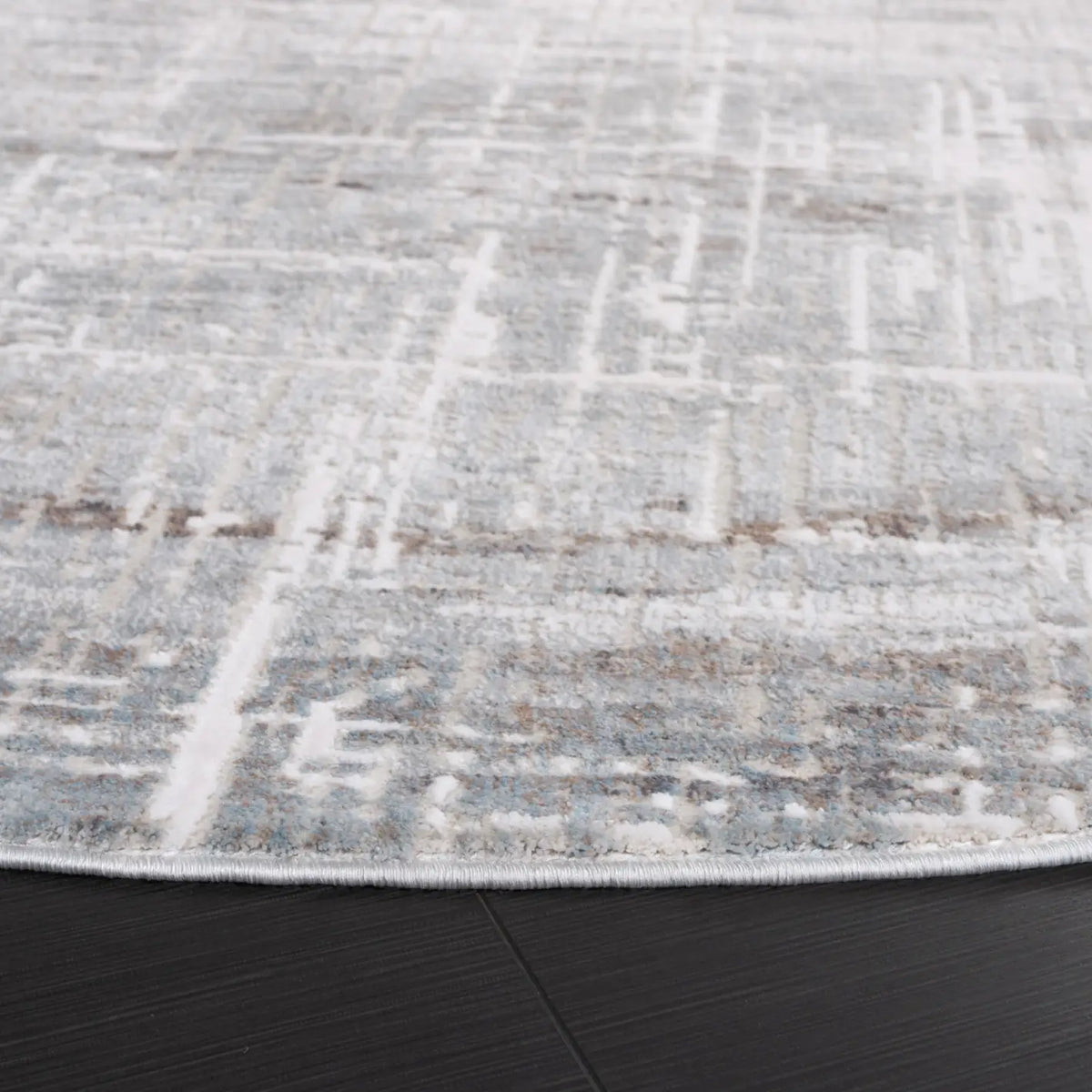 Safavieh Platinum 6'-7" x 6'-7" Rug in Grey / Dark Grey