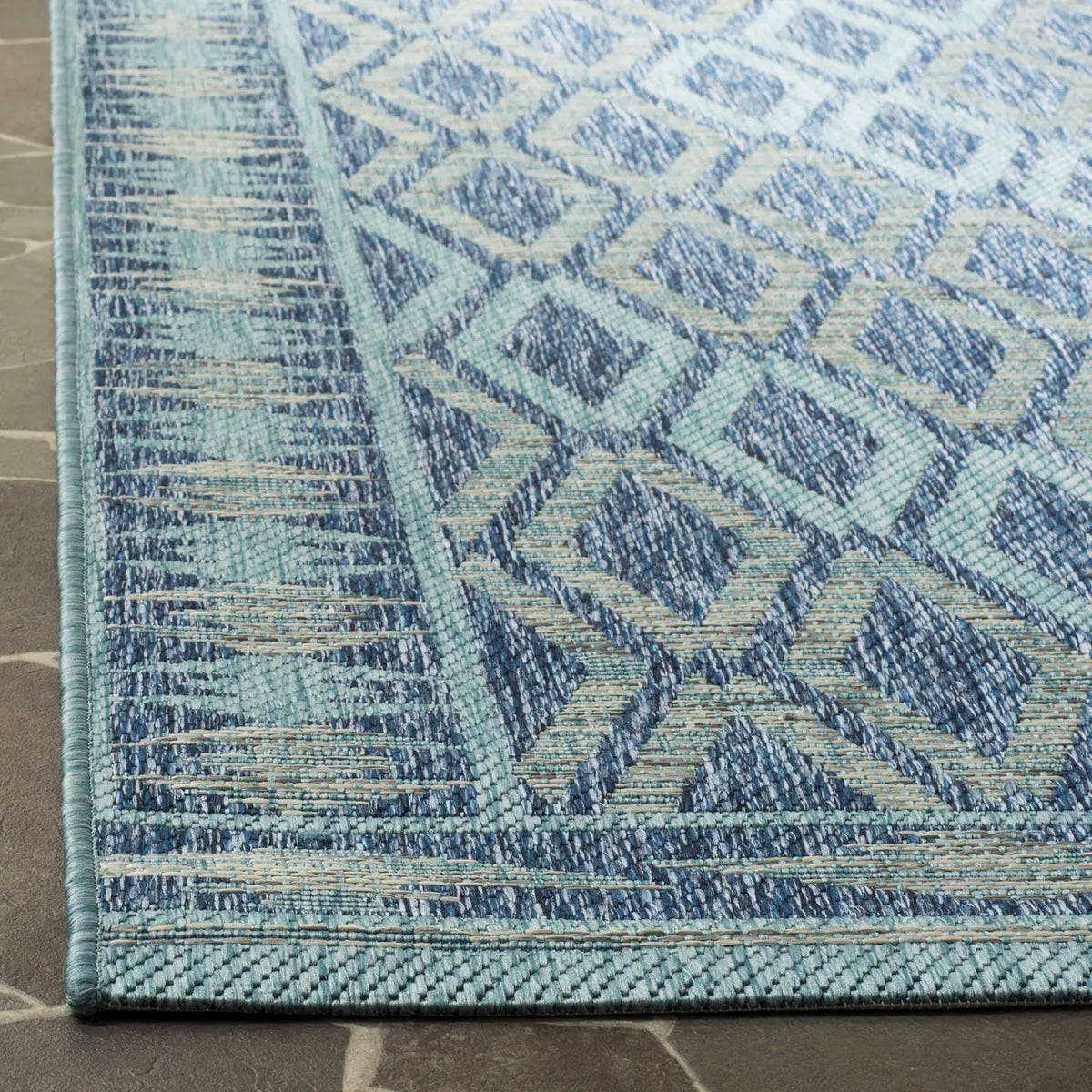 Safavieh Courtyard 4'-0" x 5'-7" Rug in Navy / Aqua
