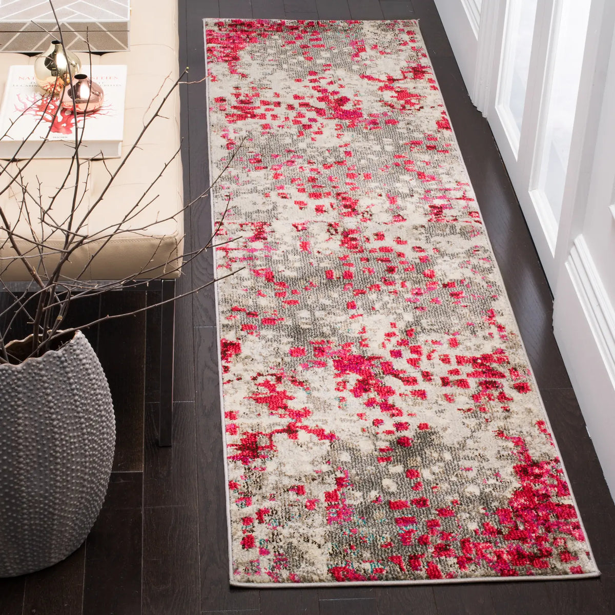 Safavieh Monaco 2'-2" x 10'-0" Rug in Grey / Fuchsia