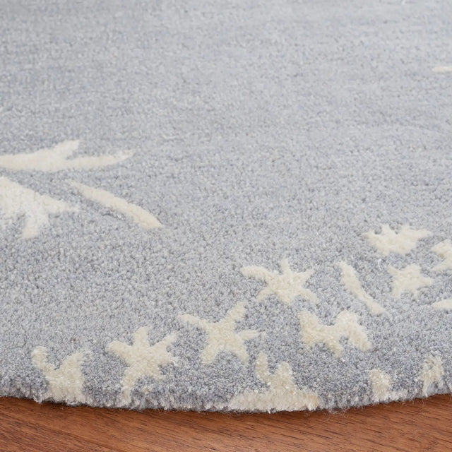 Safavieh Bella 5'-0" x 5'-0" Rug in Light Blue / Ivory