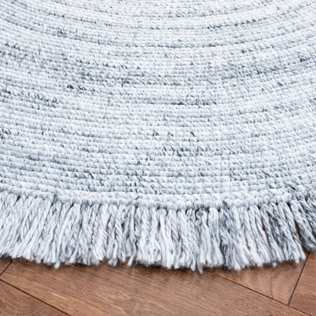 Safavieh Braided 5'-0" x 5'-0" Rug in Light Grey