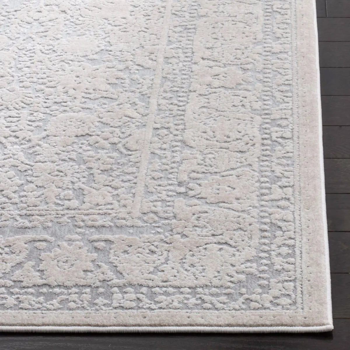 Safavieh Reflection 4'-0" x 6'-0" Rug in Light Grey / Cream