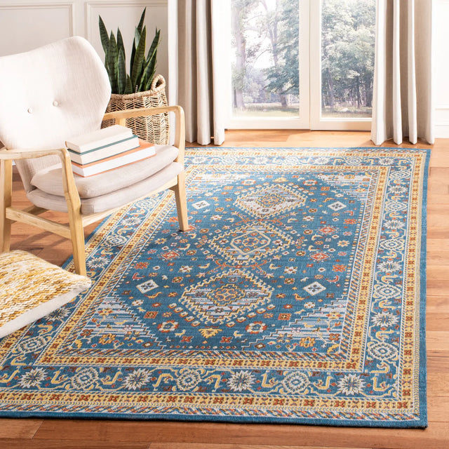 Safavieh Classic Vintage 5'-0" x 8'-0" Rug in Blue / Gold