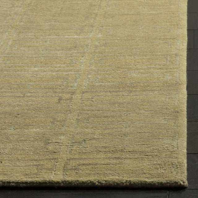 Safavieh Tibetan 6'-0" x 9'-0" Rug in Beige