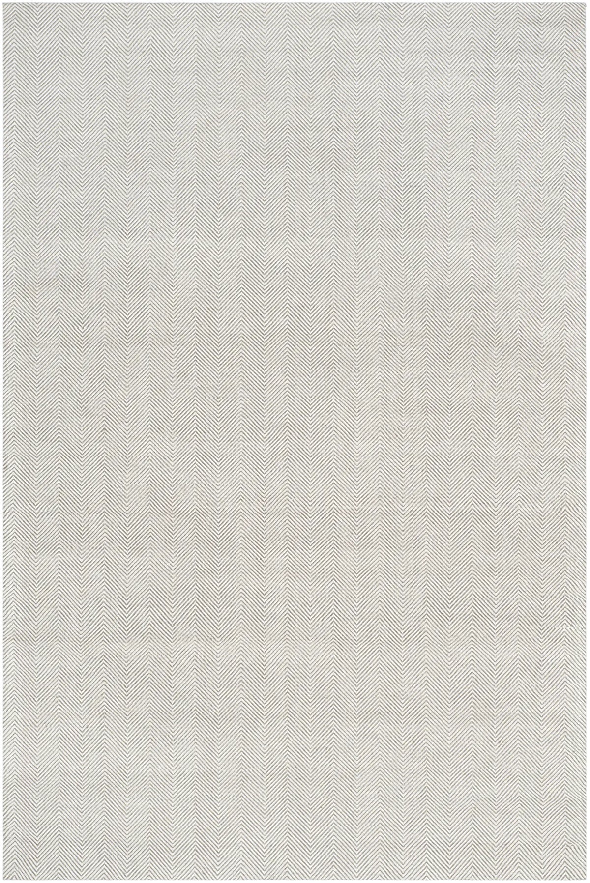 Safavieh Marbella 4'-0" x 6'-0" Rug in Silver