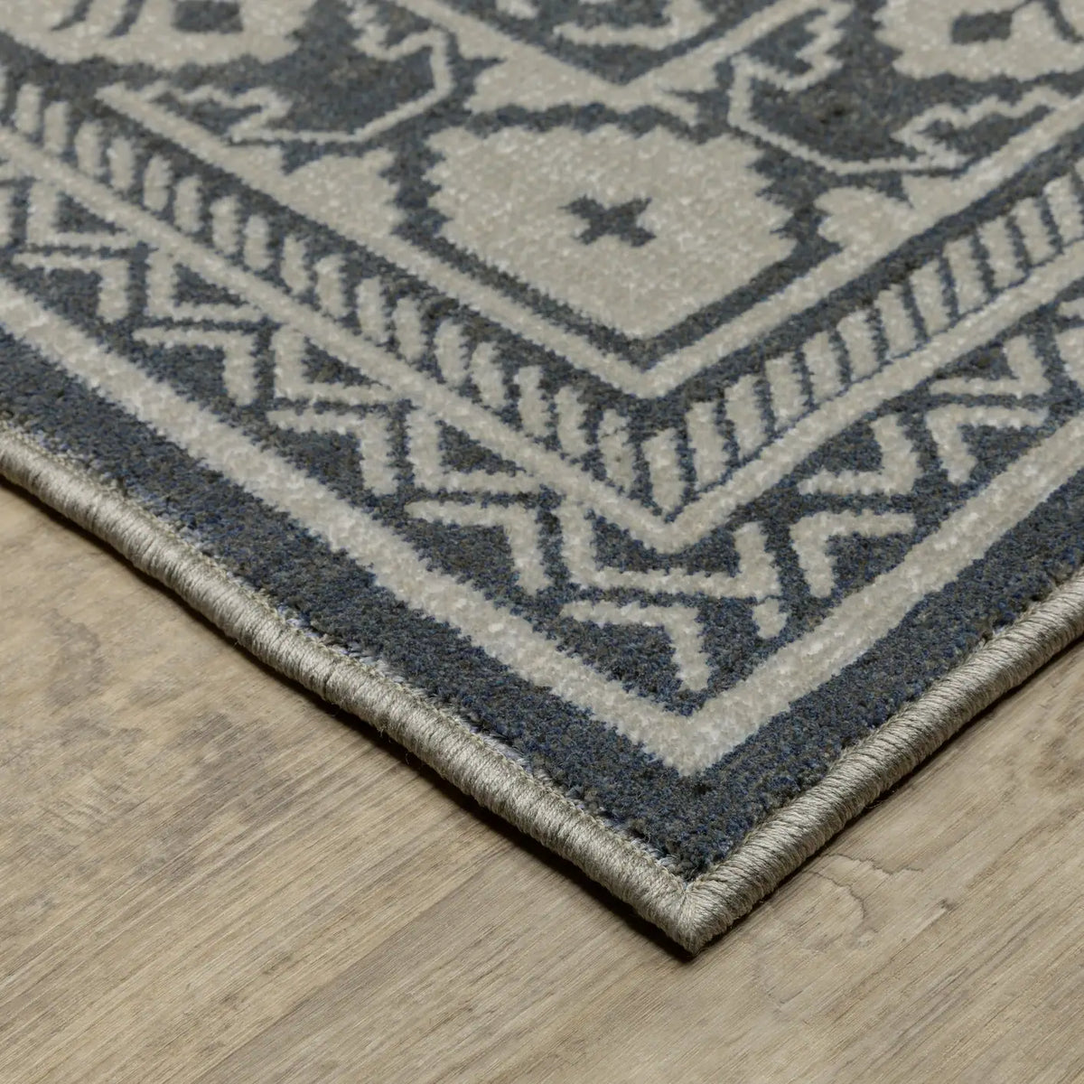 Oriental Weavers Sphinx Intrigue Int05 Blue/ Beige Rug - corner detail