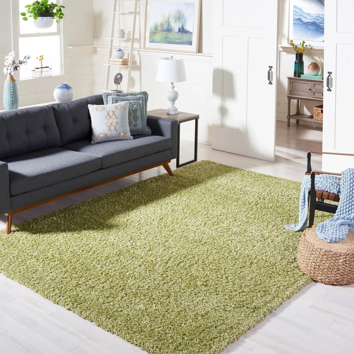 Safavieh Shag 9'-6" x 13'-0" Rug in Green