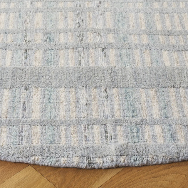 Safavieh Fifth Avenue 6'-0" x 6'-0" Rug in Teal