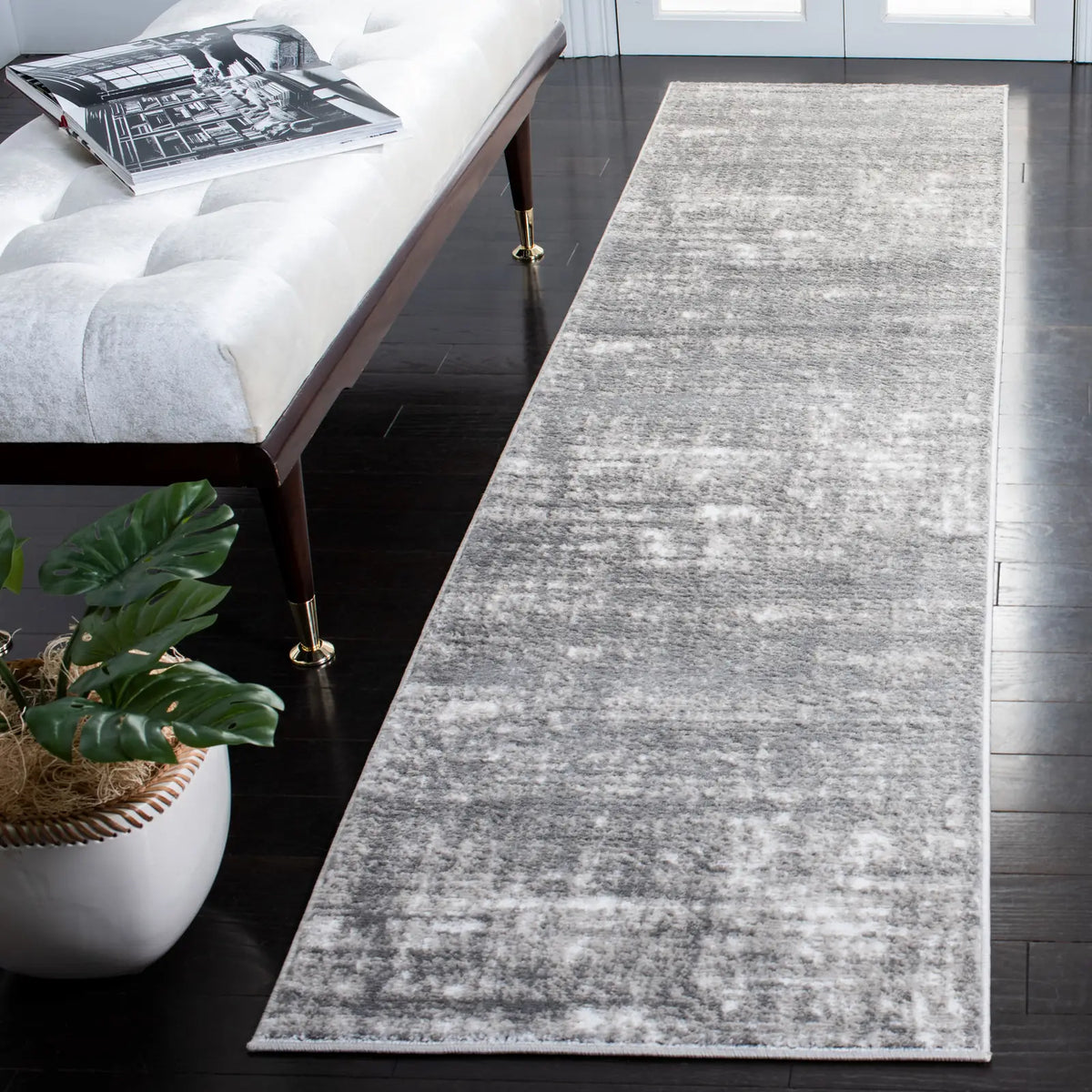 Safavieh Skyler 2'-2" x 9'-0" Rug in Grey / Ivory