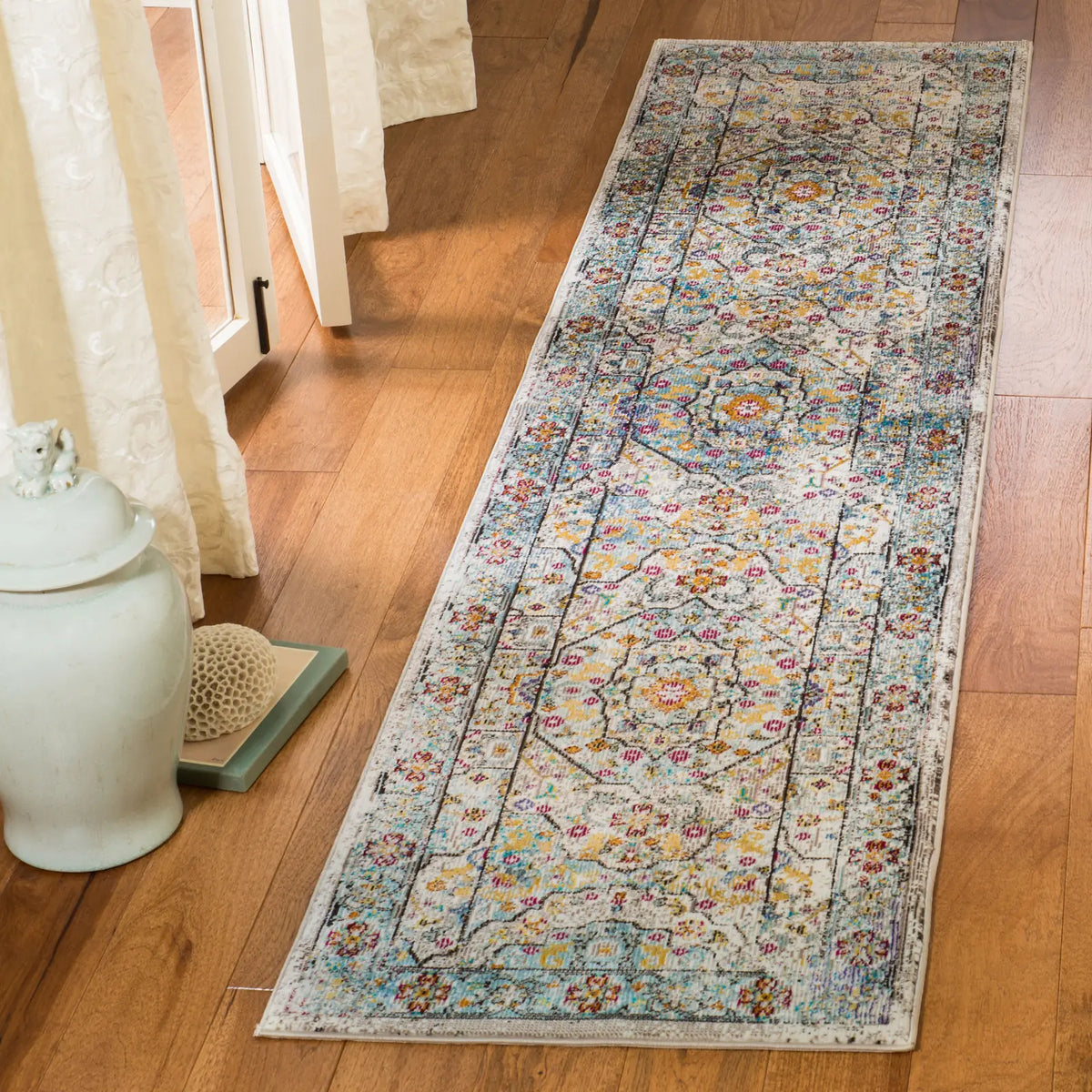 Safavieh Aria 2'-0" x 8'-0" Rug in Cream / Blue