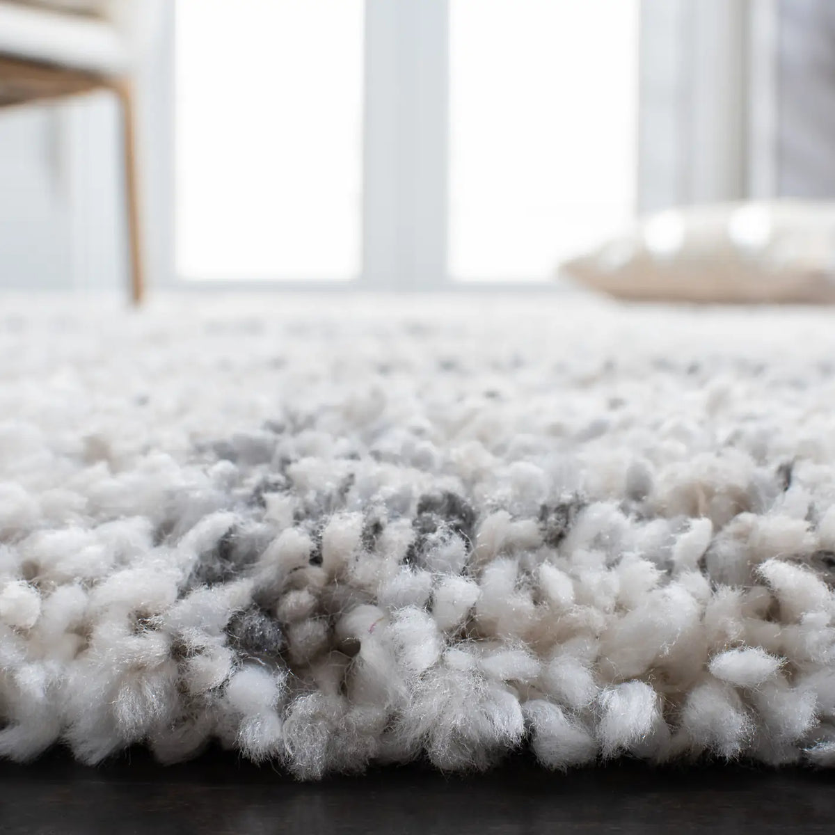 Safavieh Fontana Shag 800 4'-0" x 6'-0" Rug in Ivory / Grey