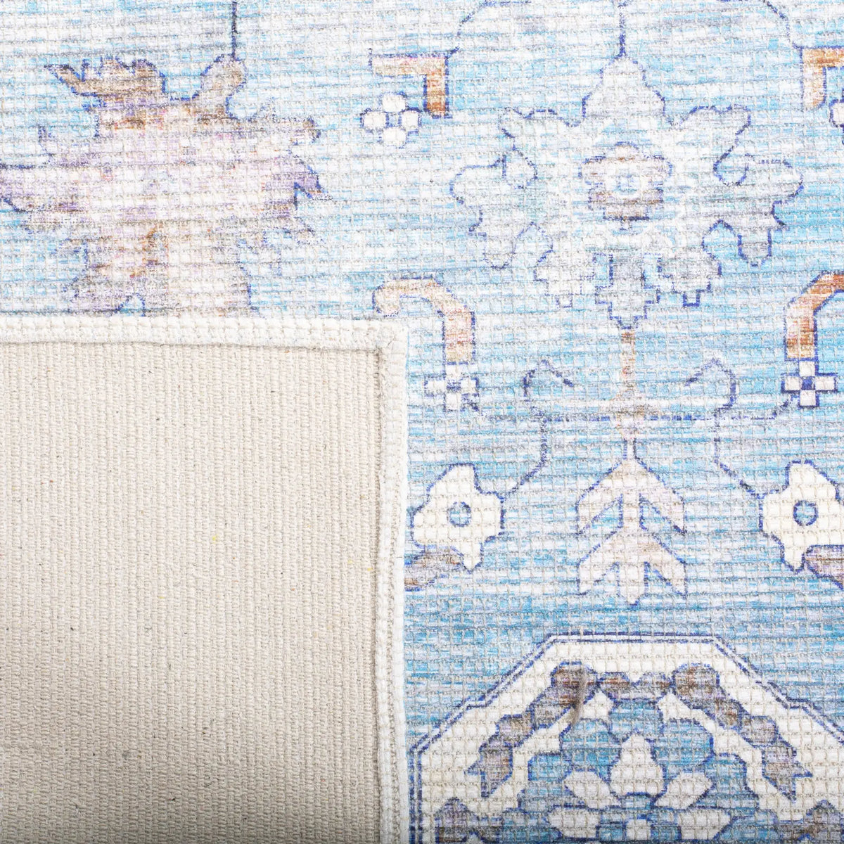 Safavieh Saffron 4'-0" x 6'-0" Rug in Aqua / Navy