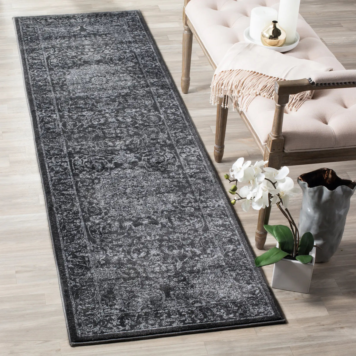 Safavieh Carnegie 2'-3" x 10'-0" Rug in Dark Grey / Cream