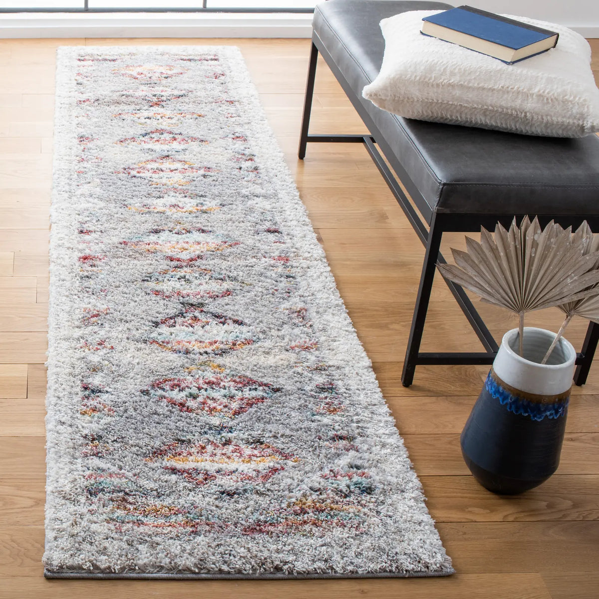 Safavieh Calista 2'-3" x 9'-0" Rug in Grey / Ivory