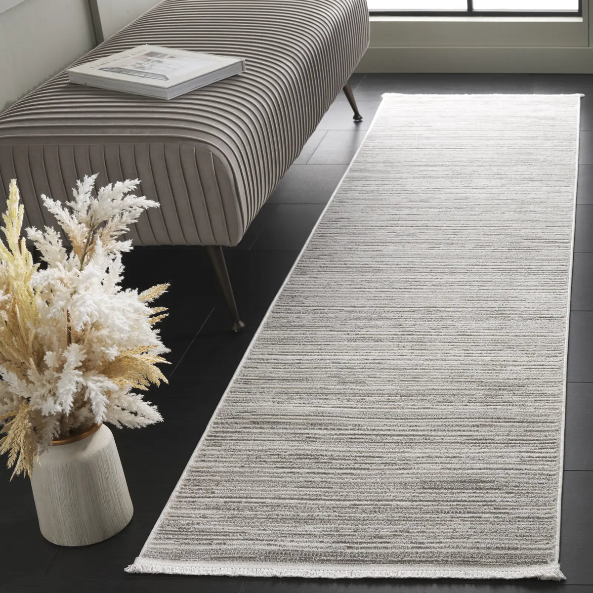 Safavieh Mila 2'-2" x 8'-0" Rug in Grey / Ivory