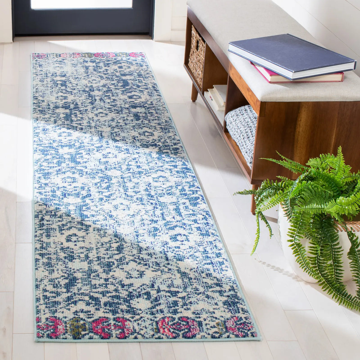 Safavieh Madison 2'-0" x 8'-0" Rug in Navy / Ivory
