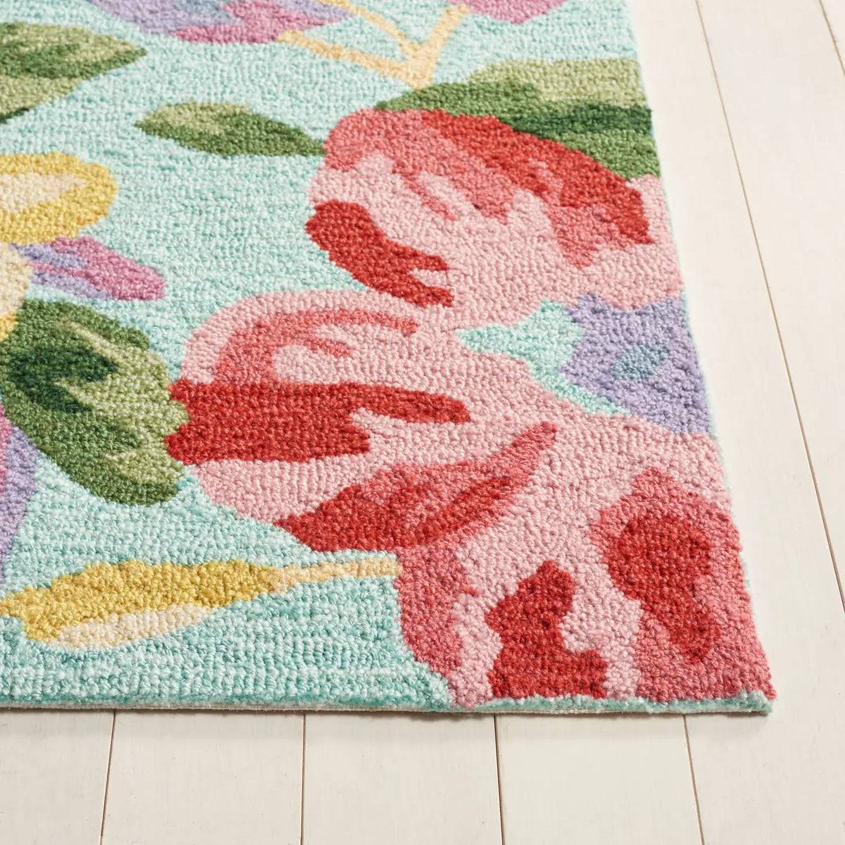 Safavieh Easy Care 4'-0" x 6'-0" Rug in Blue / Pink