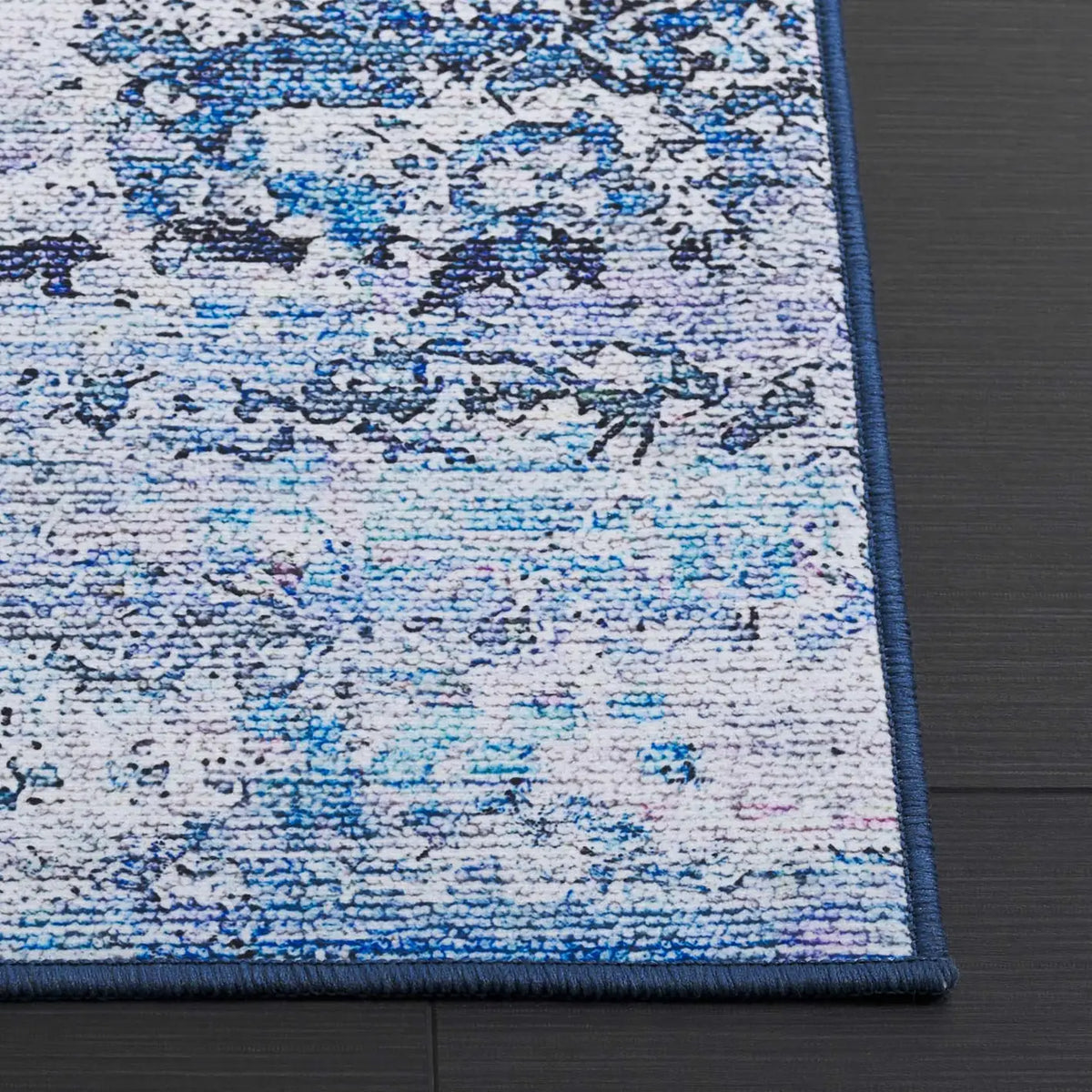 Safavieh Tacoma 4'-0" x 6'-0" Rug in Grey / Blue