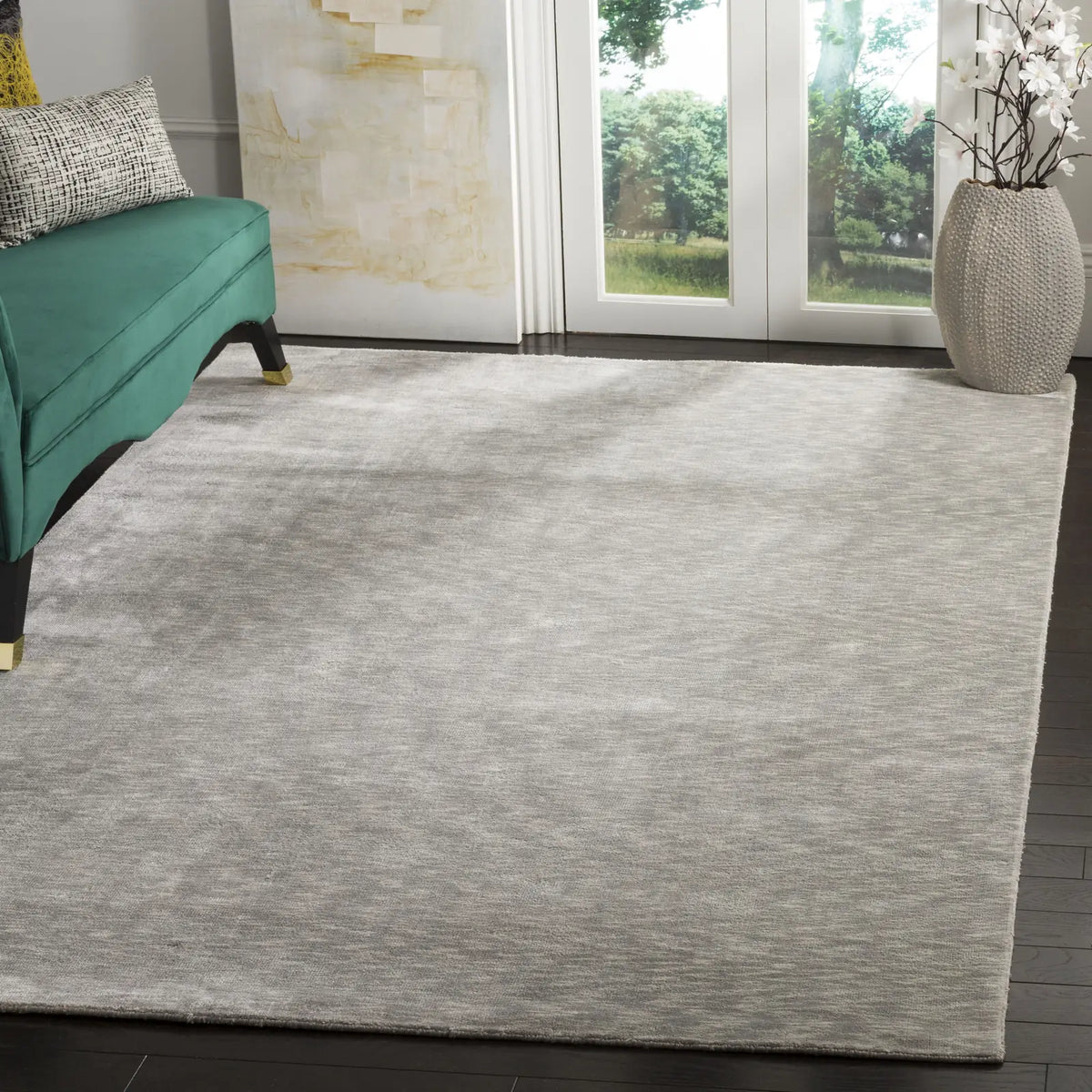 Safavieh Mirage 6'-0" x 9'-0" Rug in Silver / Grey