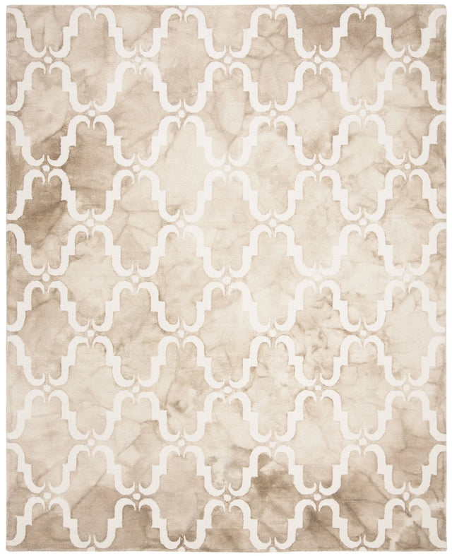 Safavieh Dip Dye 10'-0" x 14'-0" Rug in Beige / Ivory