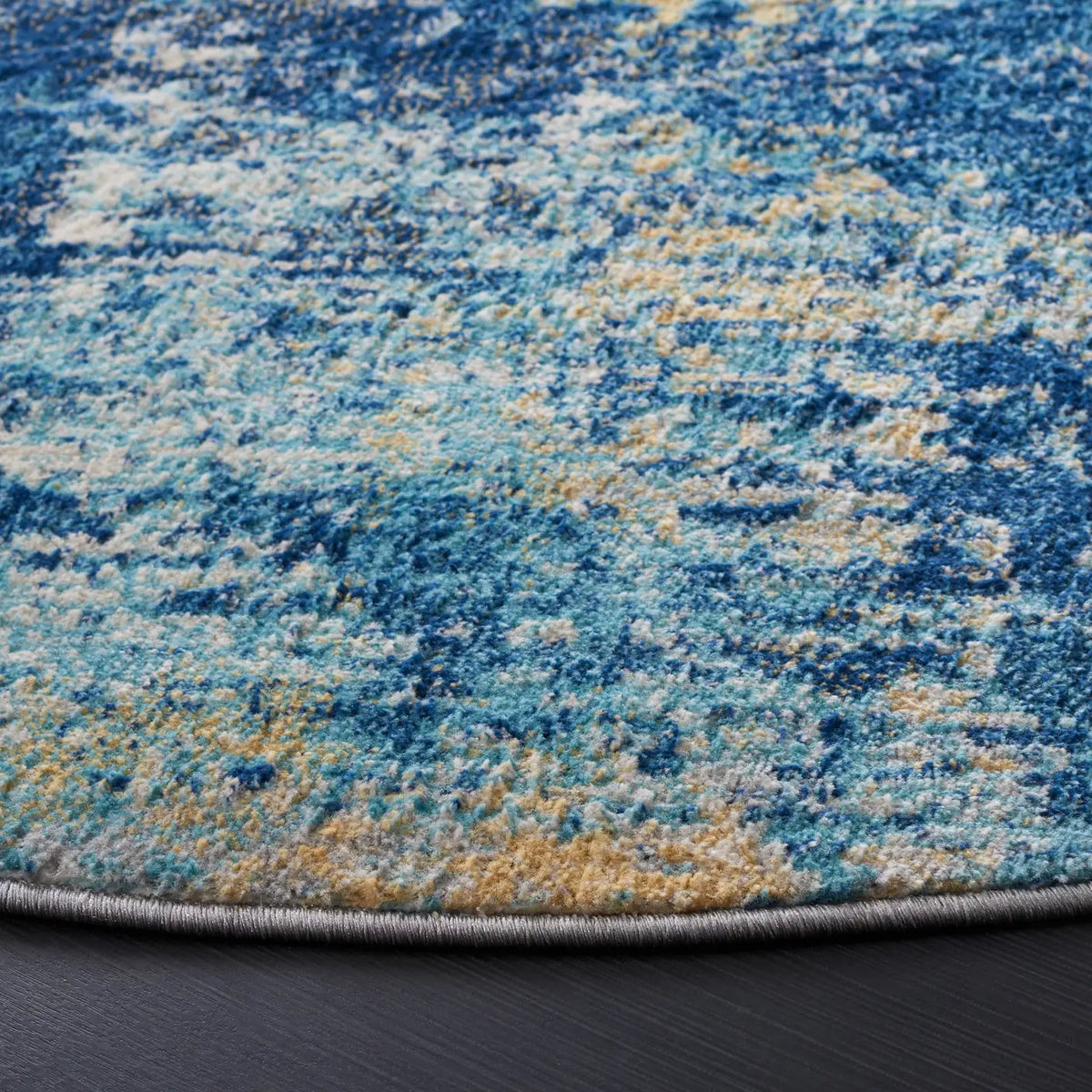 Safavieh Jasper 100 6'-7" x 6'-7" Rug in Navy / Ivory