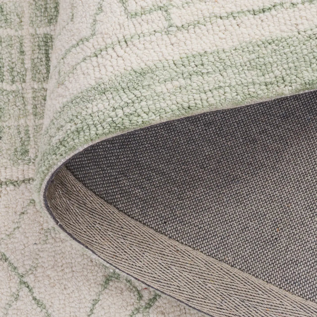 Safavieh Ebony 4'-0" x 6'-0" Rug in Green / Ivory