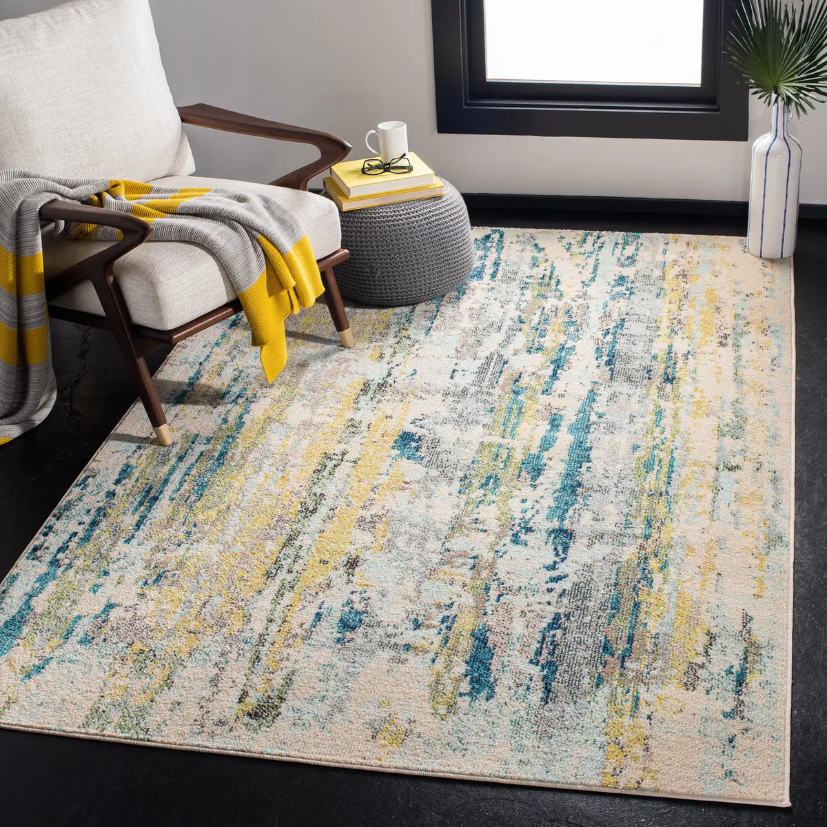 Safavieh Madison 200 4'-0" x 6'-0" Rug in Beige / Olive