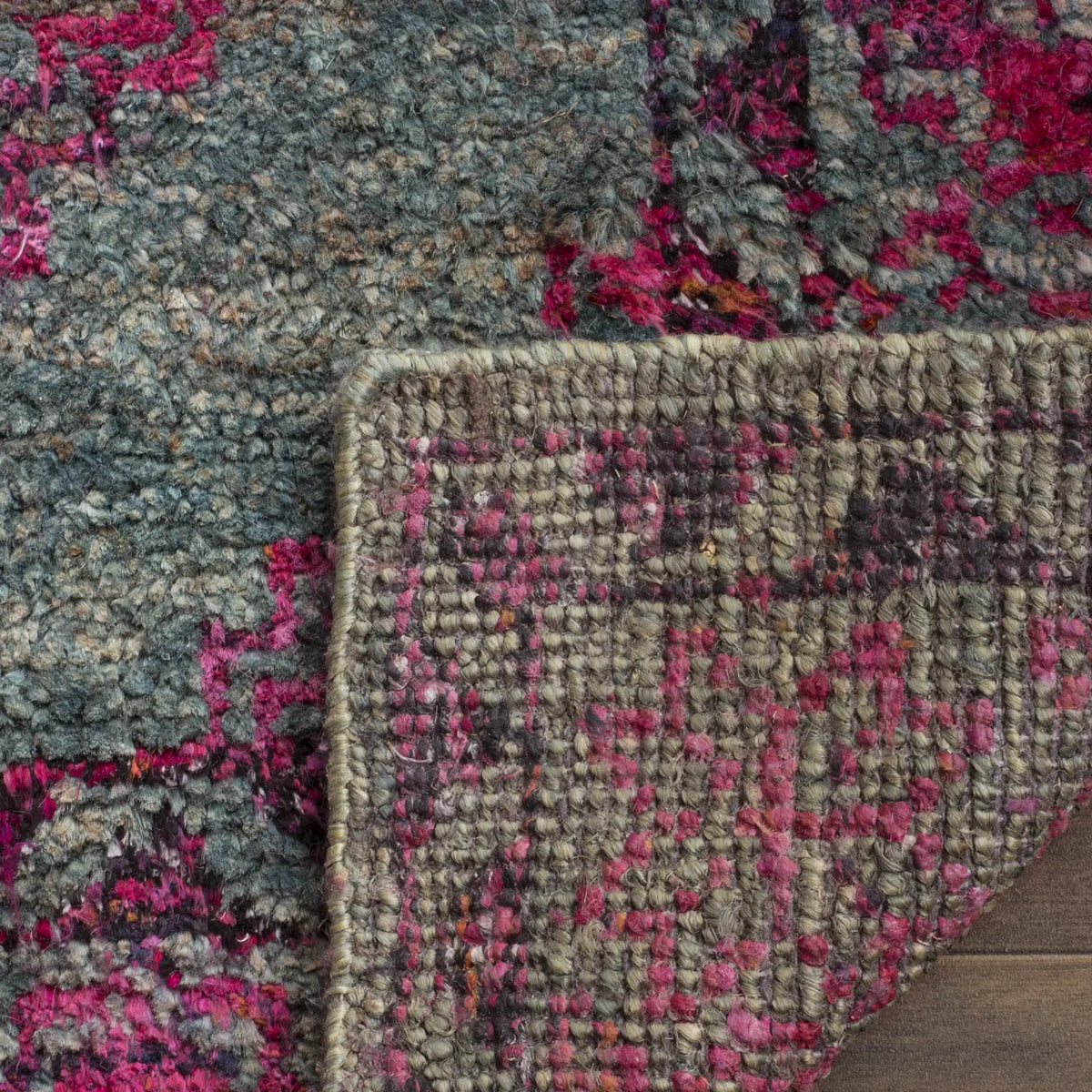 Safavieh Tangier 5'-0" x 8'-0" Rug in Slate Blue / Fuchsia