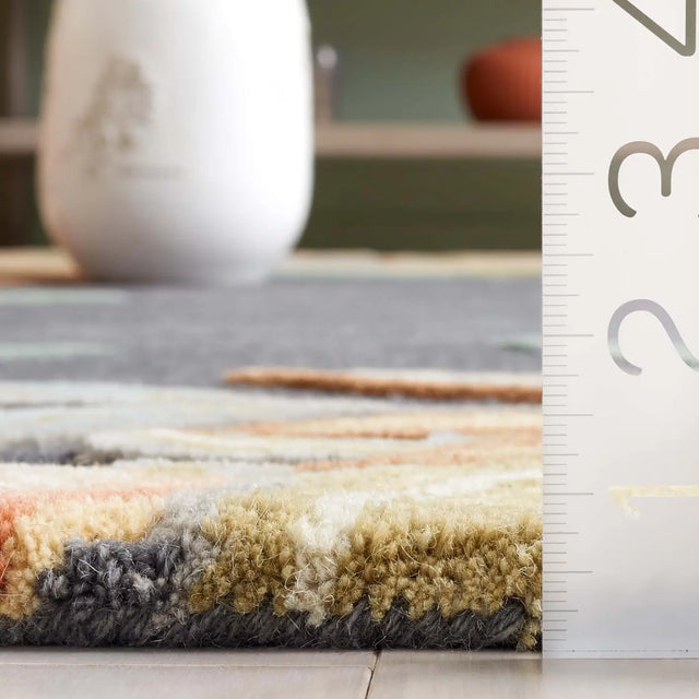 Safavieh Bellagio 4'-0" x 6'-0" Rug in Grey / Rust