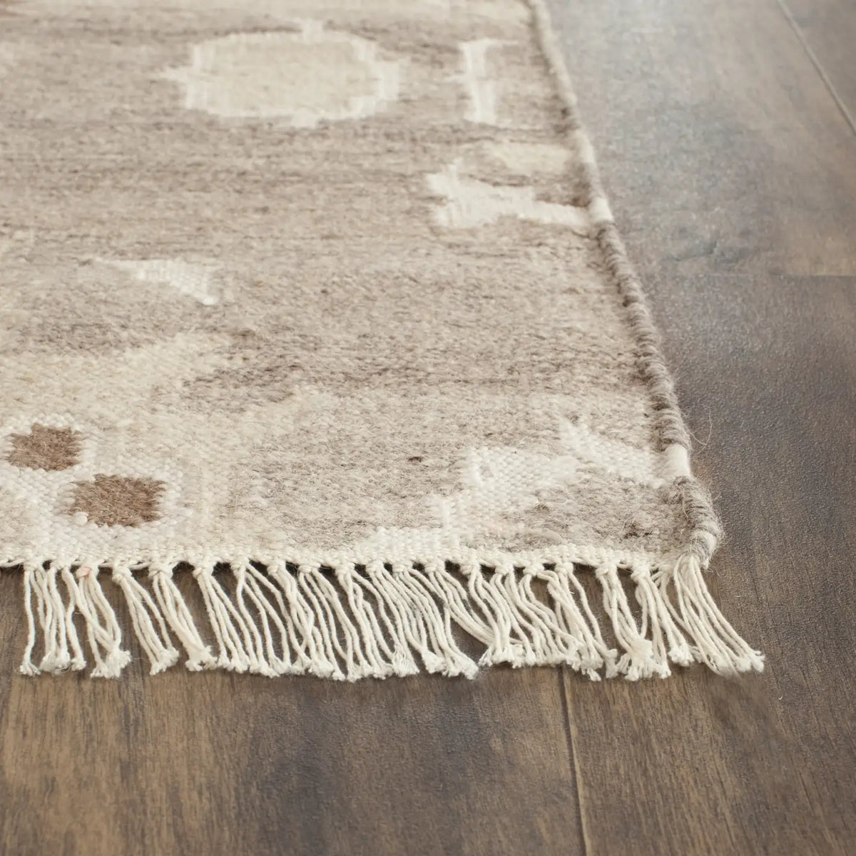 Safavieh Natural Kilim 2'-3" x 10'-0" Rug in Grey / Multi