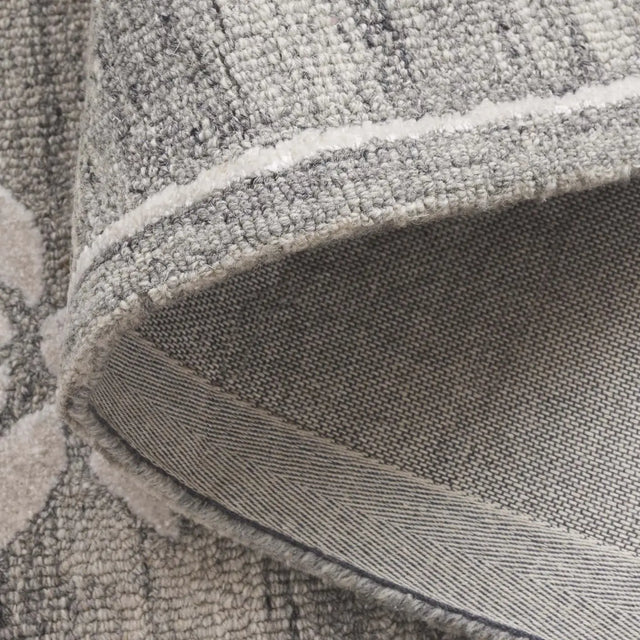 Safavieh Soho 4'-0" x 6'-0" Rug in Grey / Ivory