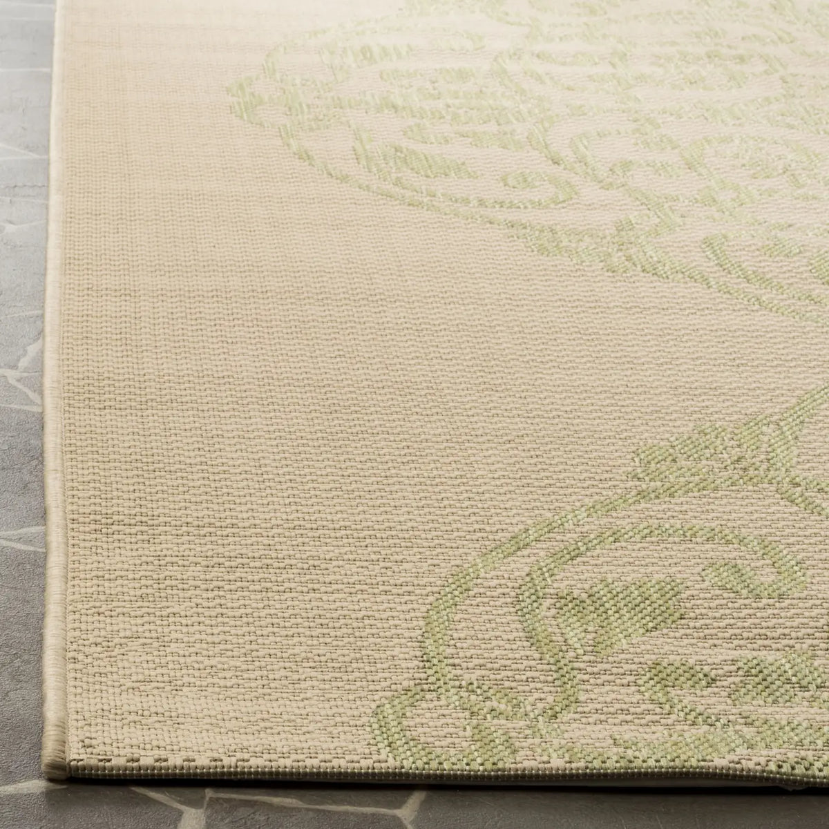 Safavieh Martha Stewart 5'-3" x 7'-7" Rug in Beach Grass