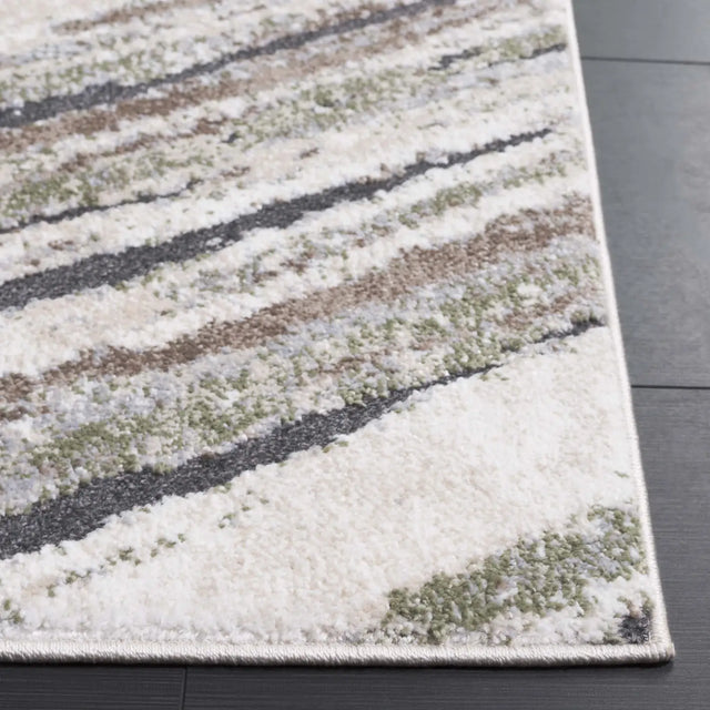 Safavieh Opal 4'-0" x 6'-0" Rug in Green / Grey Ivory