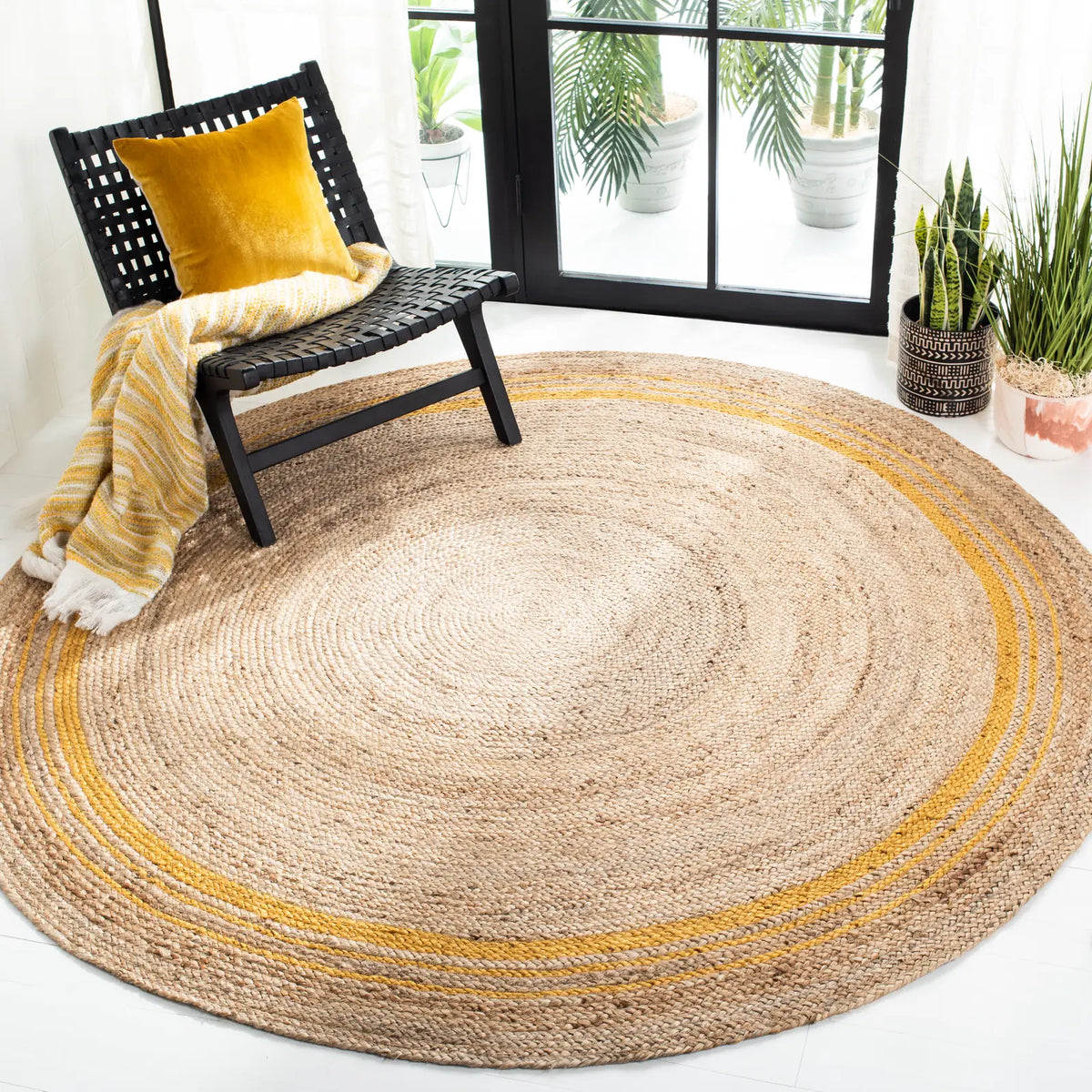 Safavieh Natural Fiber 5'-0" x 5'-0" Rug in Beige / Gold
