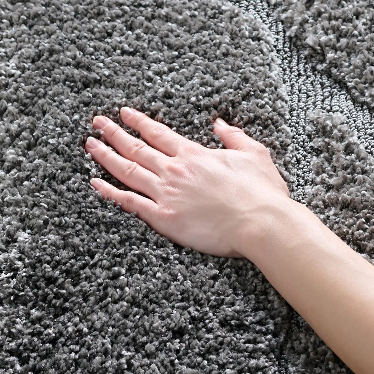 Safavieh Florida Shag 4'-0" x 6'-0" Rug in Grey / Grey