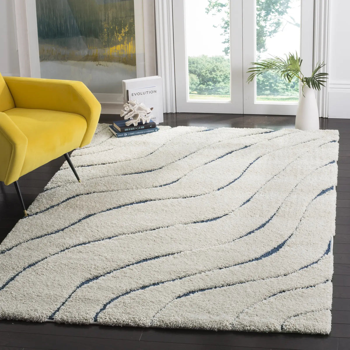 Safavieh Florida Shag 5'-3" x 7'-6" Rug in Cream / Blue