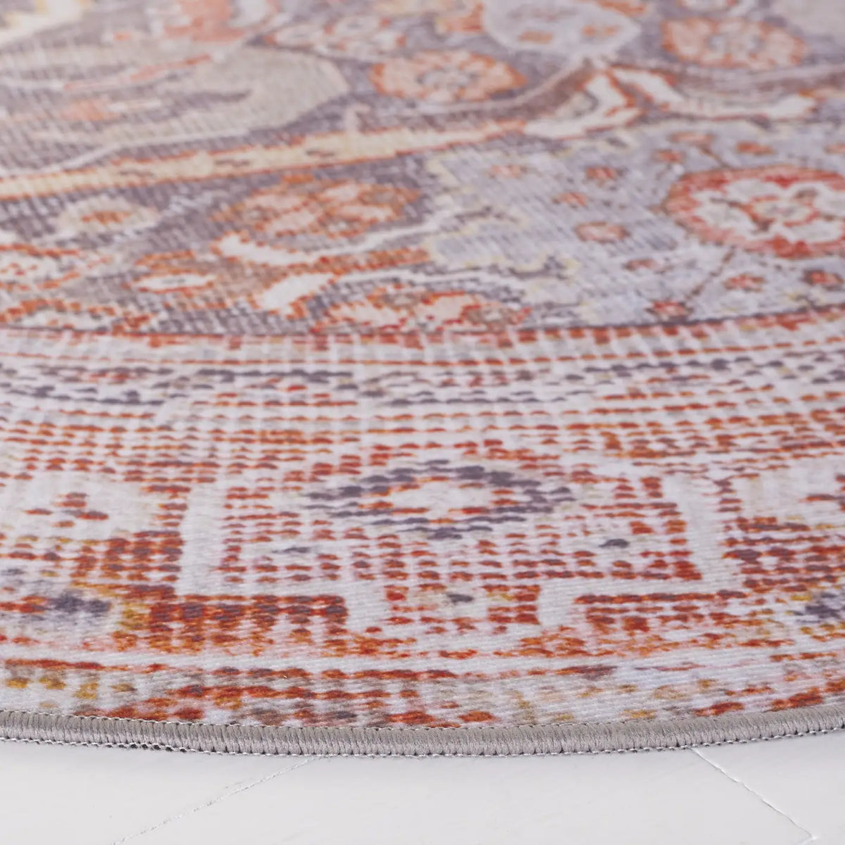Safavieh Tucson 6'-0" x 6'-0" Rug in Grey / Rust