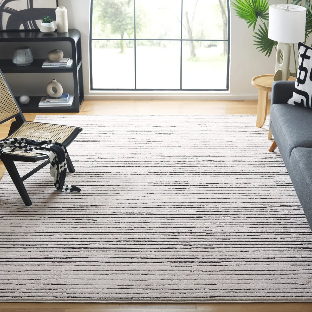 Safavieh Melody 10'-0" x 14'-0" Rug in Ivory / Black