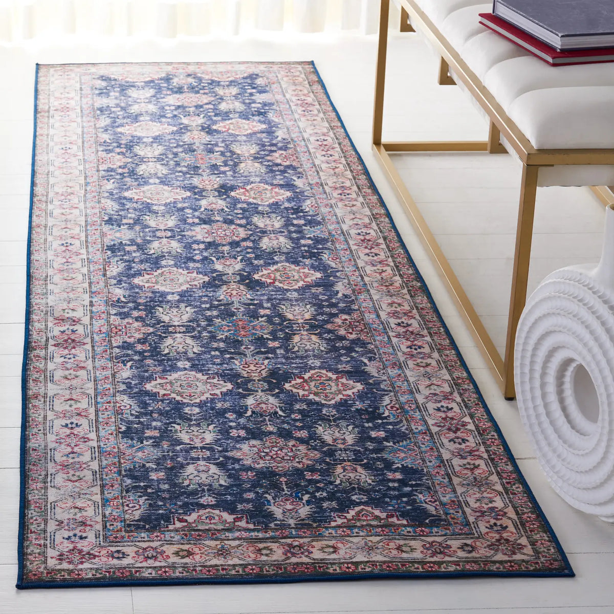 Safavieh Tucson 2'-6" x 8'-0" Rug in Navy / Beige