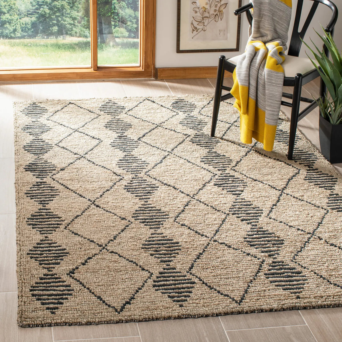 Safavieh Bohemian 4'-0" x 6'-0" Rug in Beige / Black