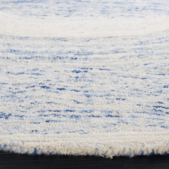 Safavieh Fifth Avenue 6'-0" x 6'-0" Rug in Blue / Ivory
