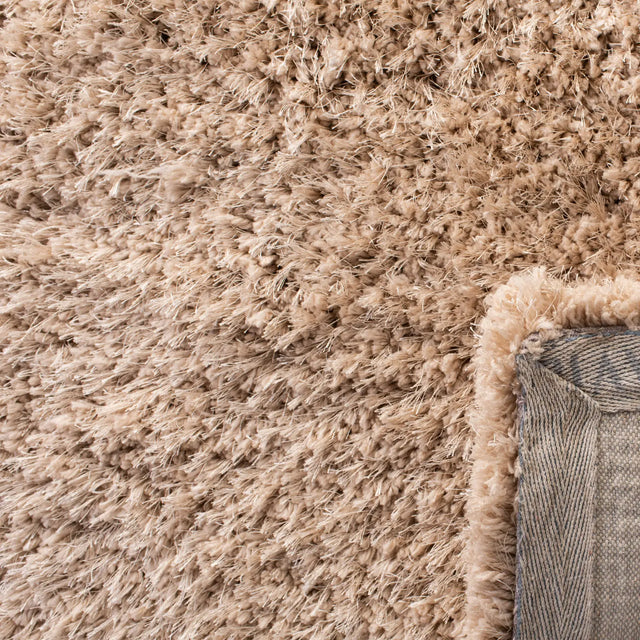 Safavieh Supreme Shag 4'-0" x 6'-0" Rug in Beige