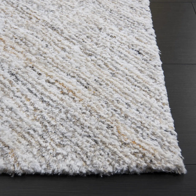 Safavieh Glory Shag 4'-0" x 6'-0" Rug in Ivory / Beige