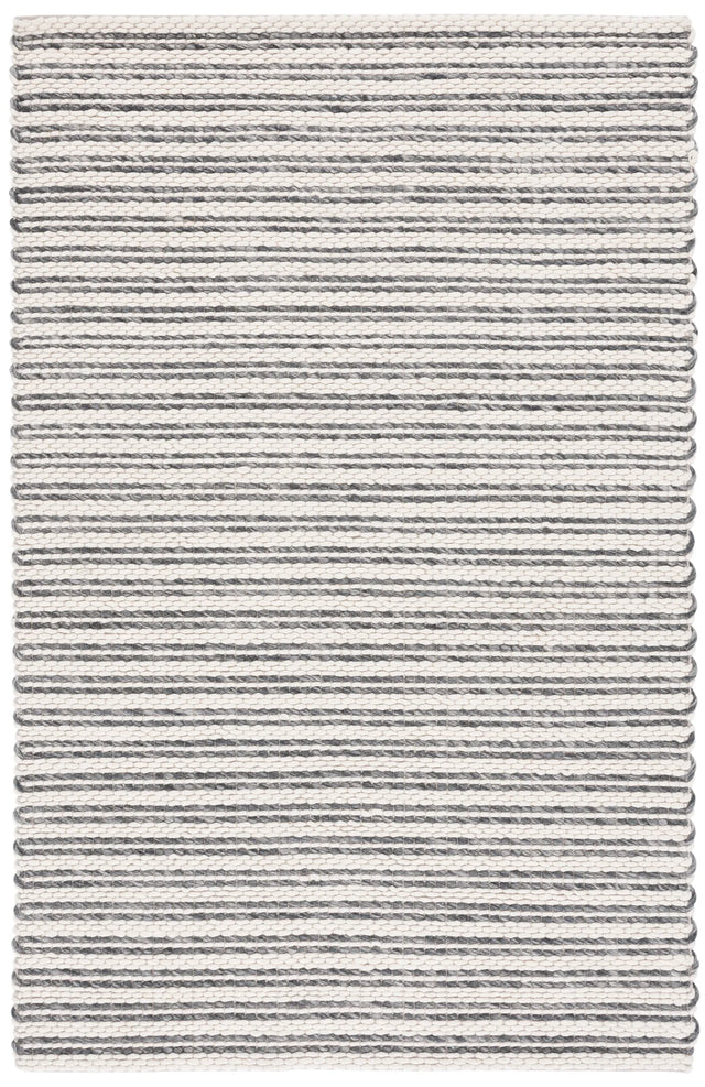 Safavieh Vermont 4'-0" x 6'-0" Rug in Silver / Ivory