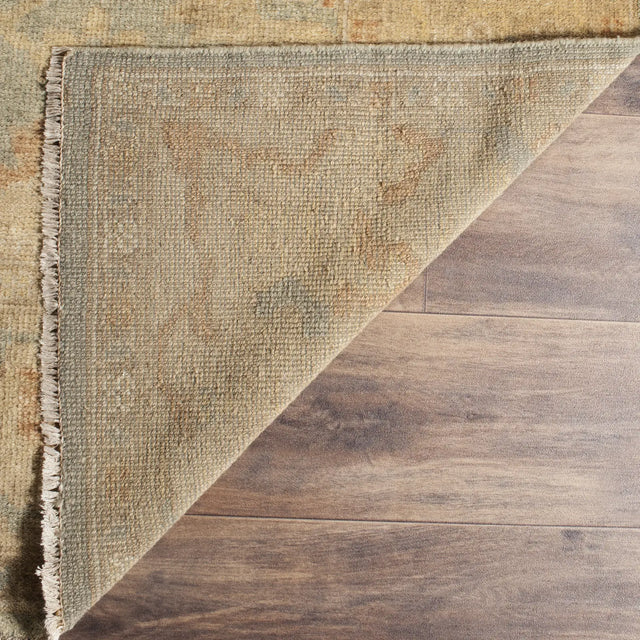 Safavieh Oushak 6'-0" x 9'-0" Rug in Dark Green / Brown