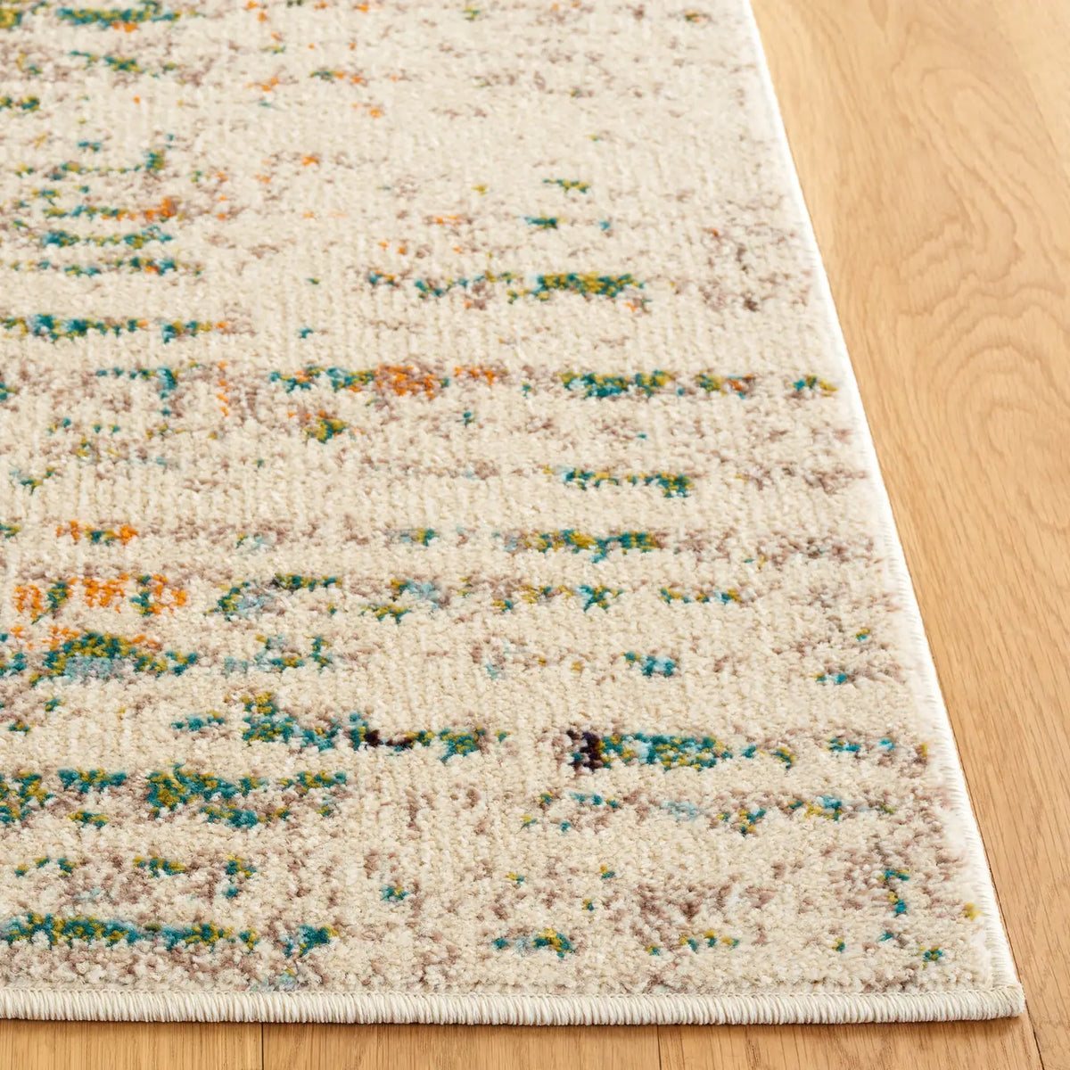 Safavieh Monaco 4'-0" x 6'-0" Rug in Green / Ivory