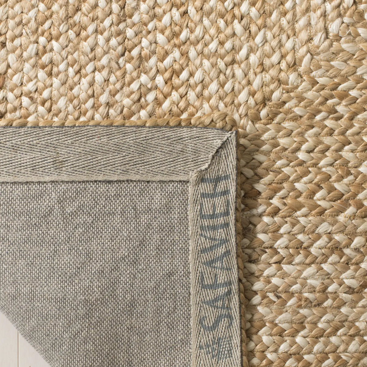 Safavieh Natural Fiber 4'-0" x 6'-0" Rug in Natural / Ivory