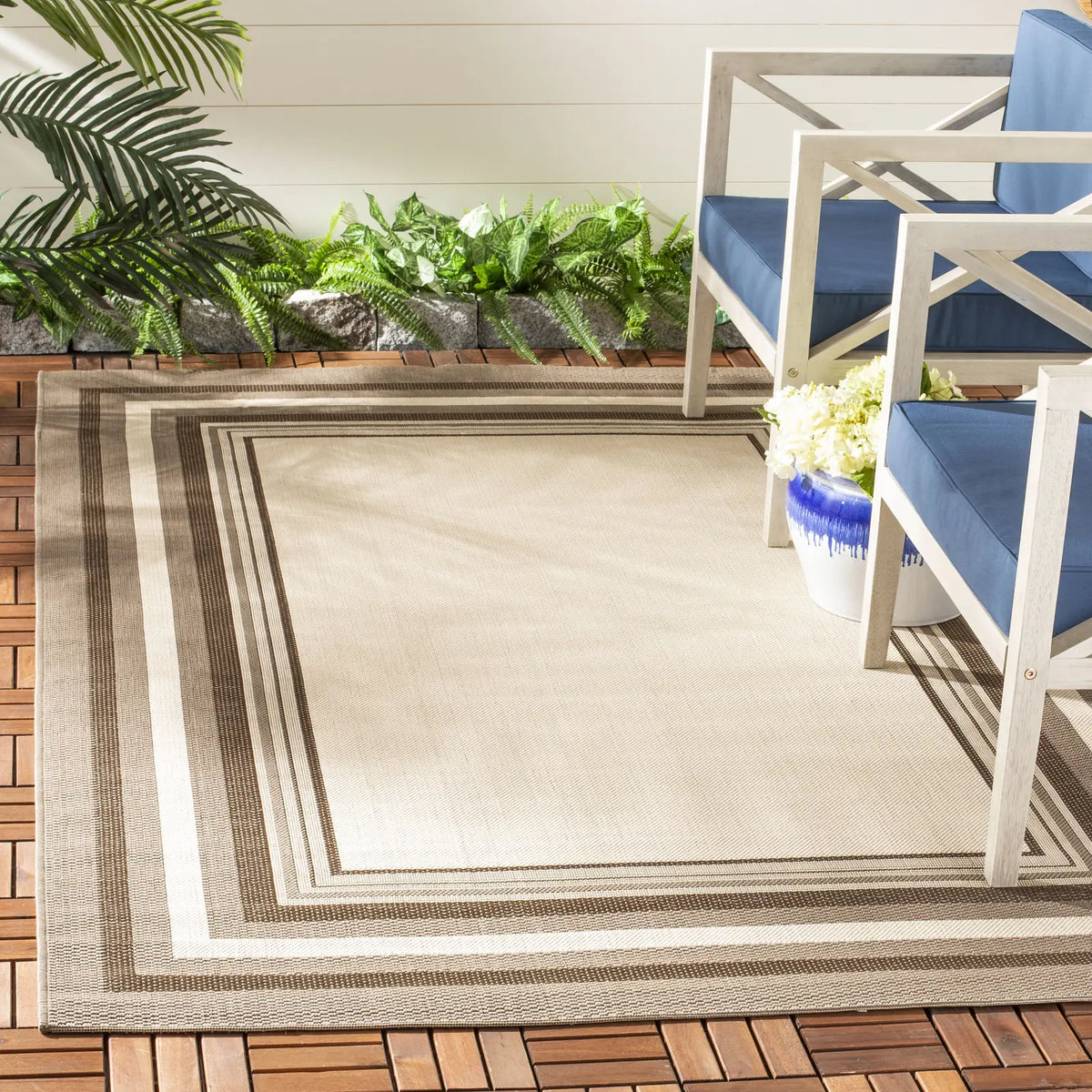 Safavieh Courtyard 4'-0" x 5'-7" Rug in Beige / Dark Beig