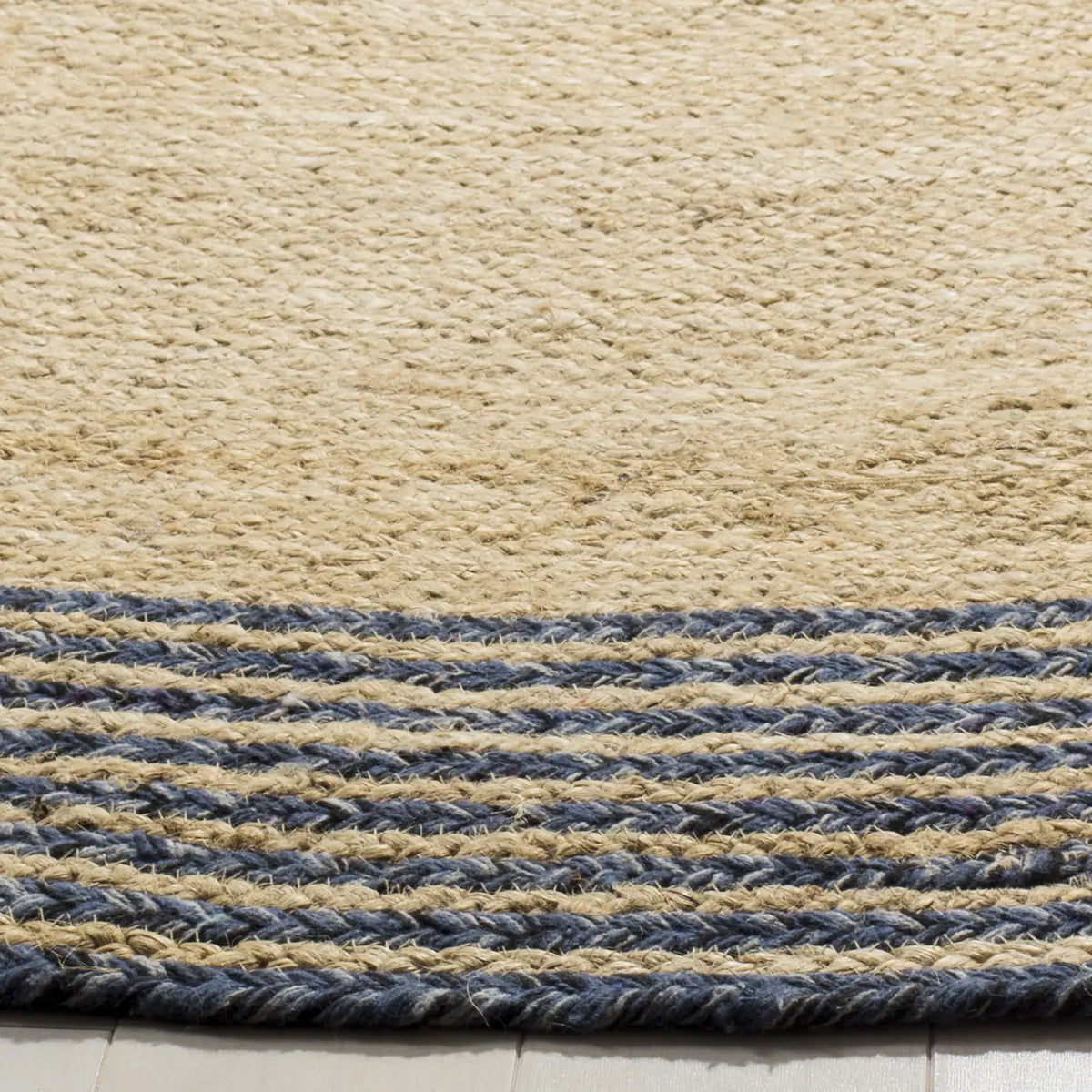 Safavieh Cape Cod 5'-0" x 5'-0" Rug in Ivory / Blue